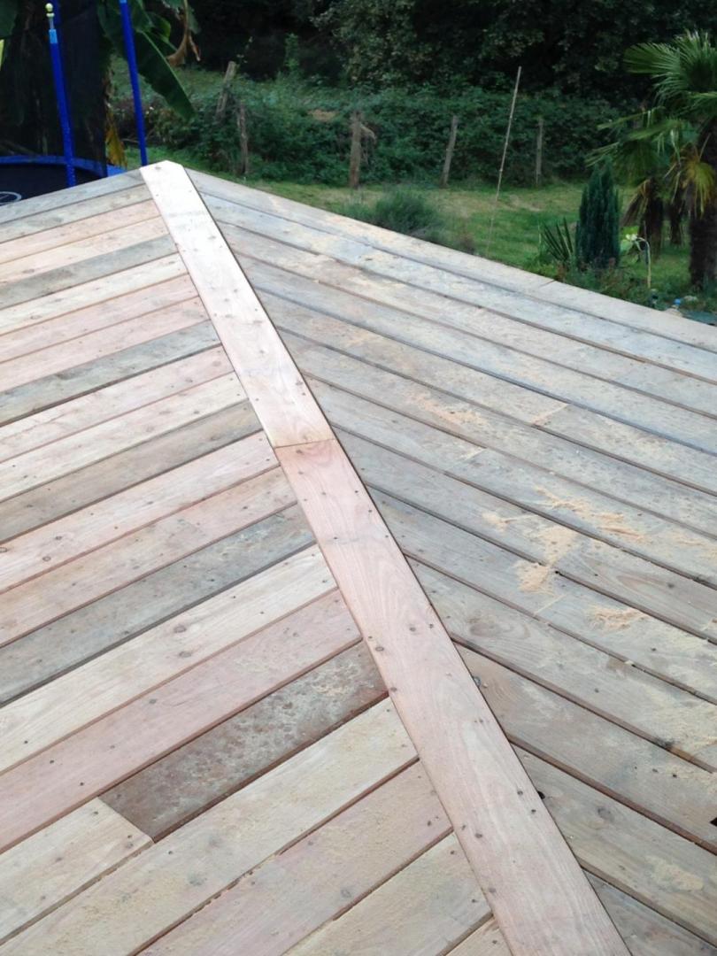 terrasse bois angle dit en epi