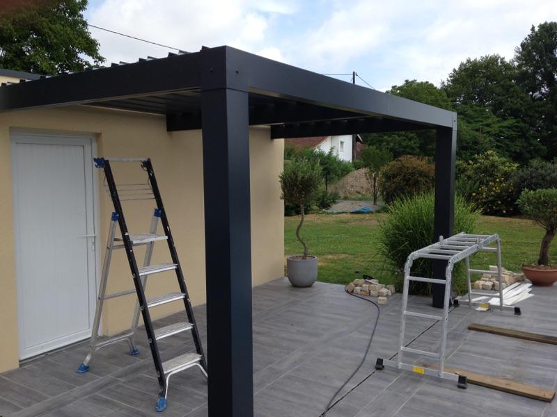 Quelle autorisation faut-il pour construire une pergola à Oloron-Sainte-Marie ?